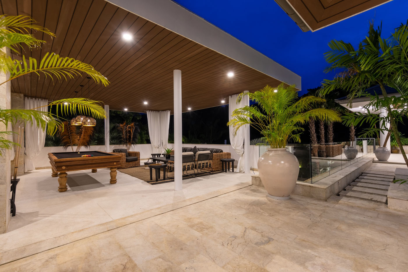 Lush Luxurious and Serenity in Riverside Villa