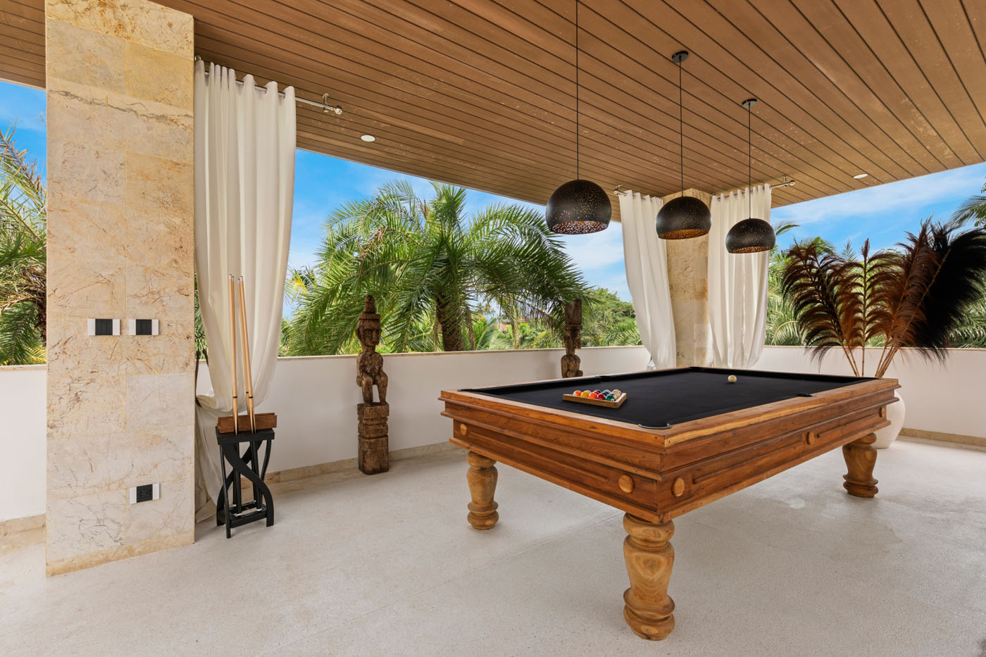 Lush Luxurious and Serenity in Riverside Villa