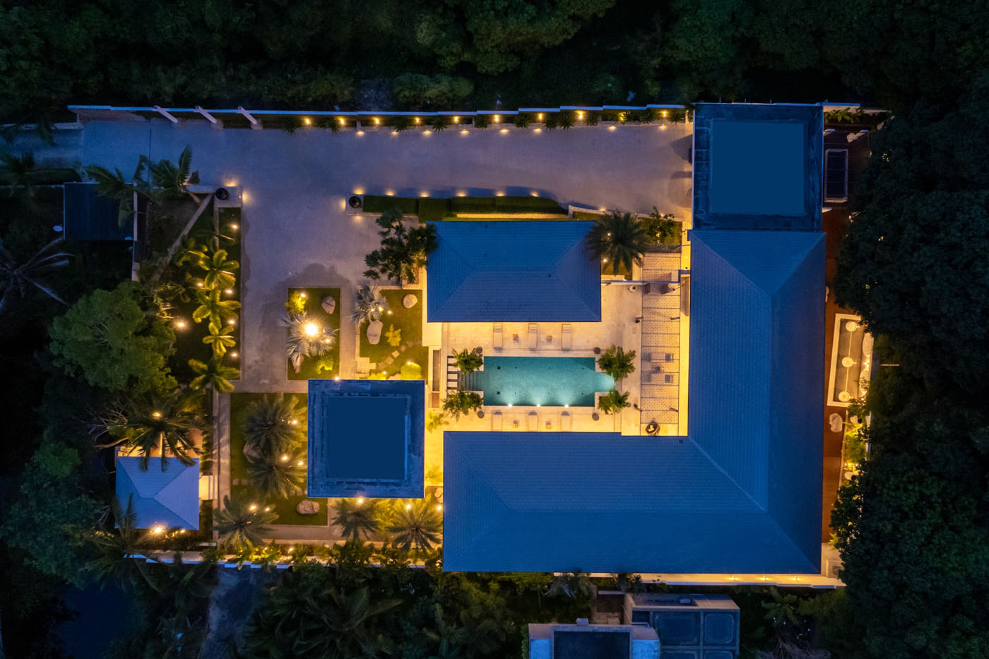 Lush Luxurious and Serenity in Riverside Villa