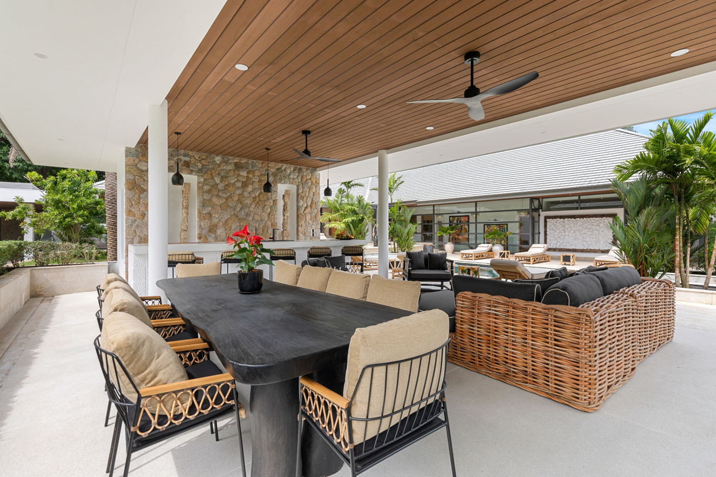 Lush Luxurious and Serenity in Riverside Villa