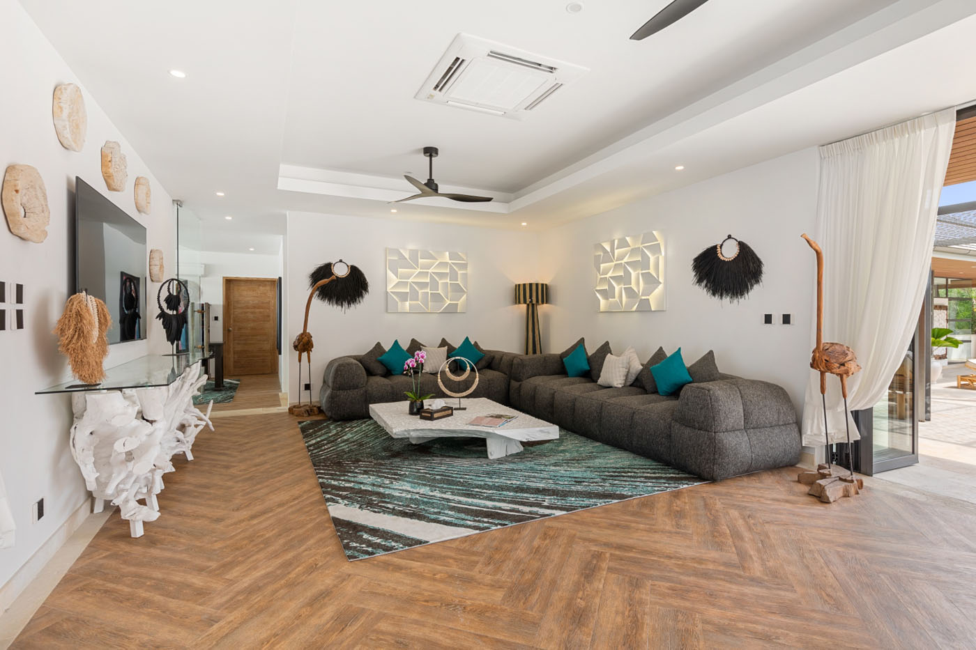 Lush Luxurious and Serenity in Riverside Villa