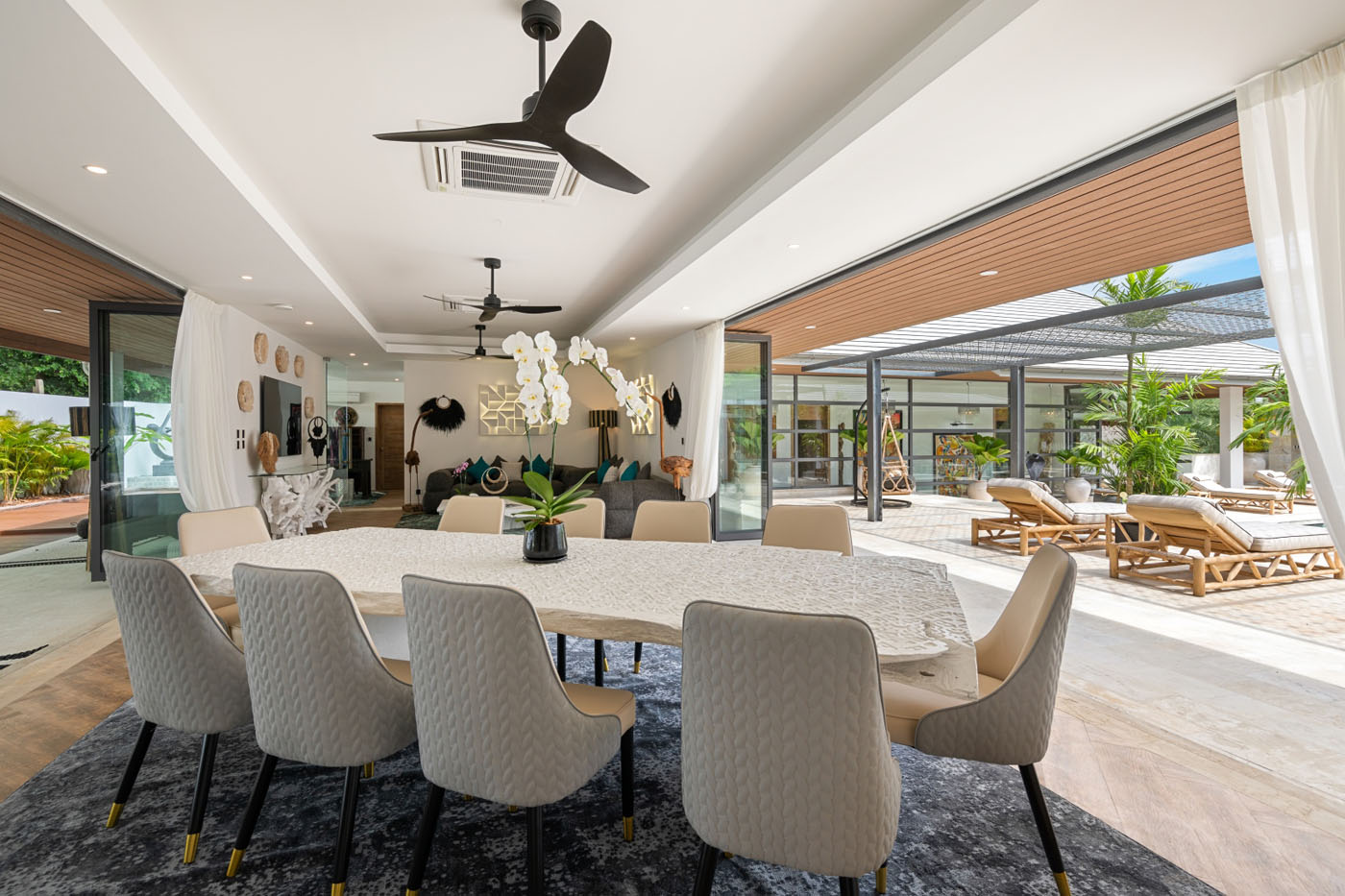 Lush Luxurious and Serenity in Riverside Villa