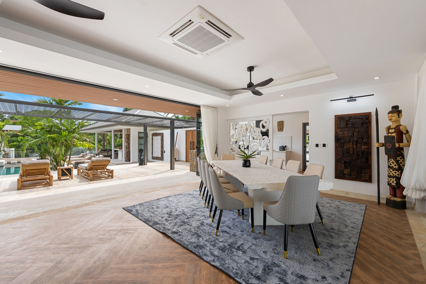 Lush Luxurious and Serenity in Riverside Villa