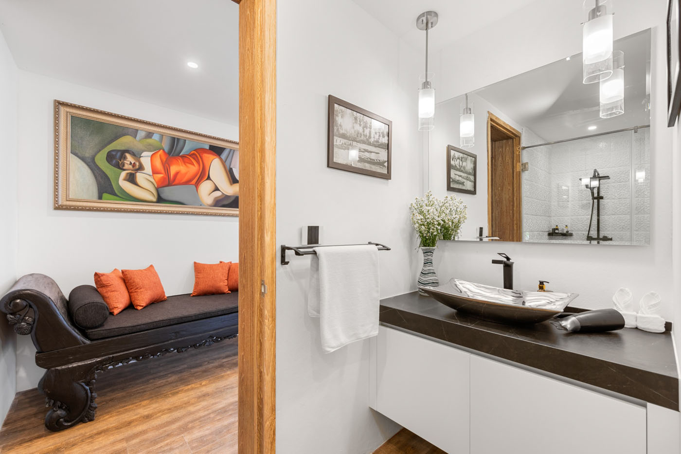 Lush Luxurious and Serenity in Riverside Villa