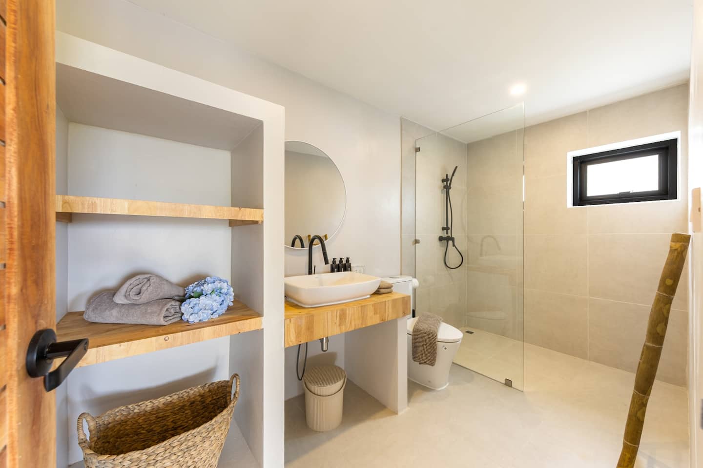 Namuang Waterfall and Seaview Villa